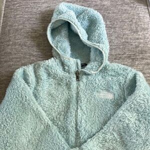 Amazing, cozy, and cute jacket -The North Face 🌼bundle and save!!
